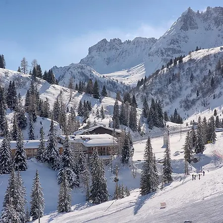 فندق Garni Elisir 3*